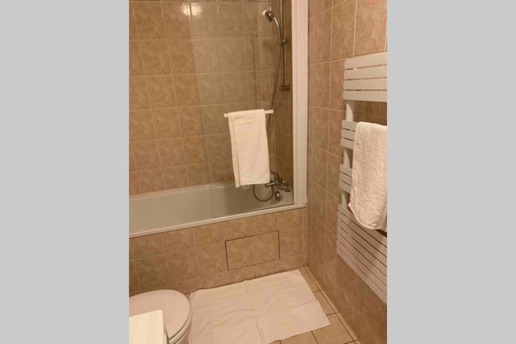 Beautiful Studio Located South Of Paris Бур-ла-Рен Екстериор снимка